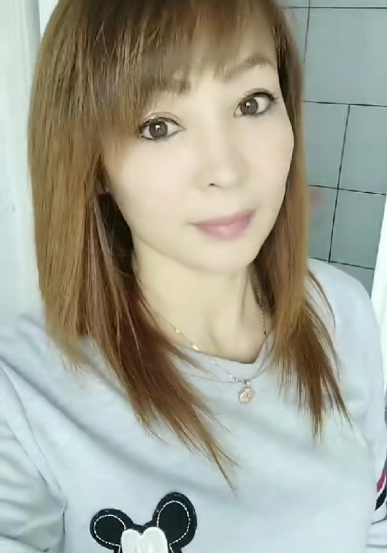 魅力白玲的第一张照片--吉林认干亲服务网